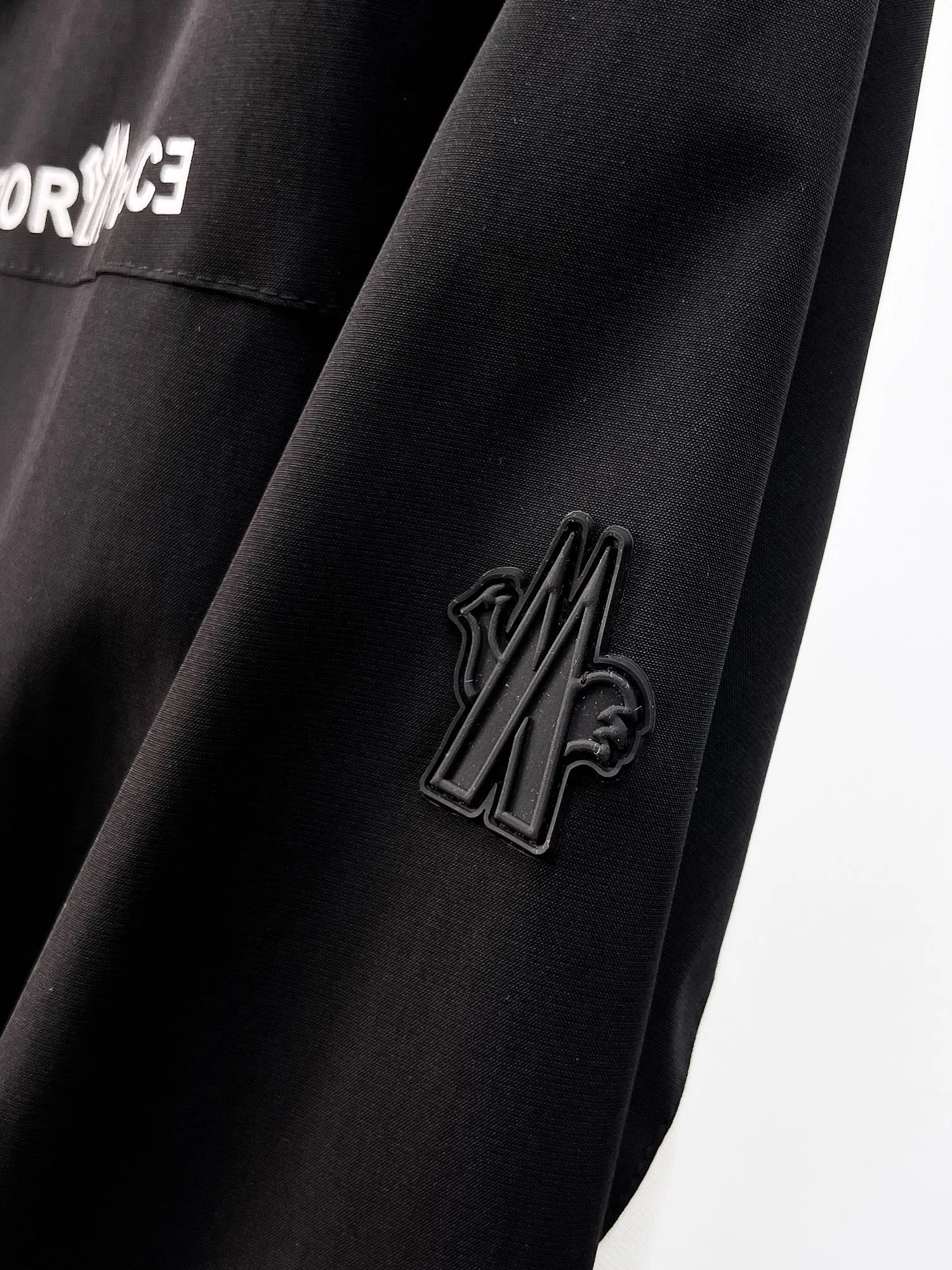 Same Style， ， 2026 New Arrival ， Original Premium Breathable ， ， ， Quality。 ， Sizes：M～3XL